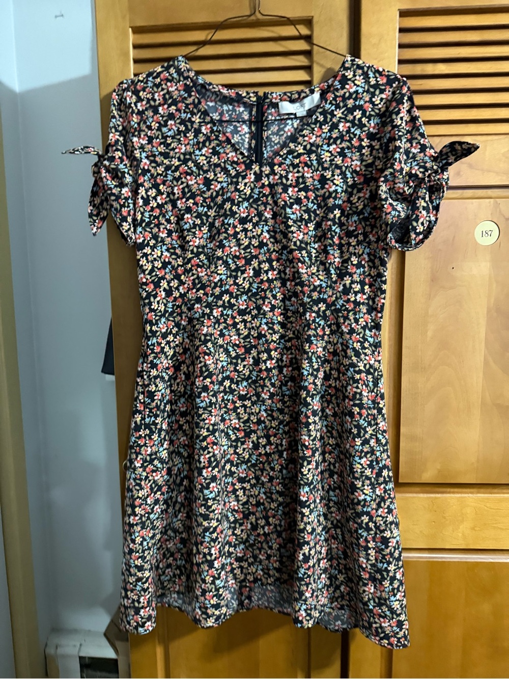 LOFT Black Floral Tie-Sleeve A-Line Dress size 8
